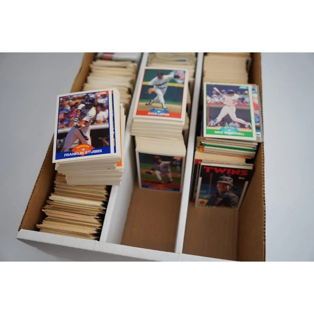 Huge 2500+ Sports Card Collection with 20 Packs